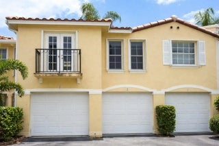 Photo of Listing #R11167891