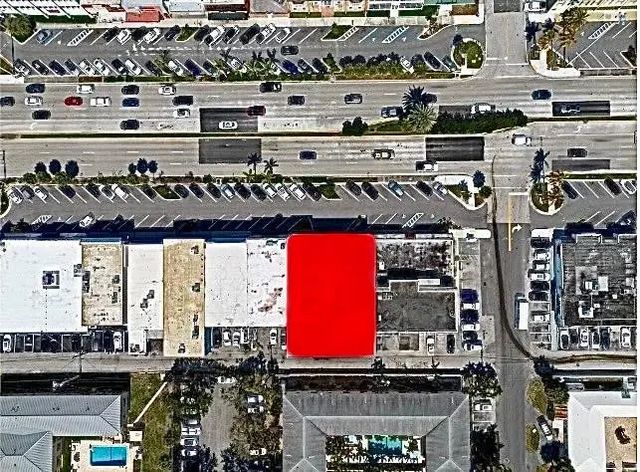 3 of 25 - 2466 E Commercial Boulevard #102-103, Fort Lauderdale, FL