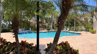 Photo of Listing #R11167948