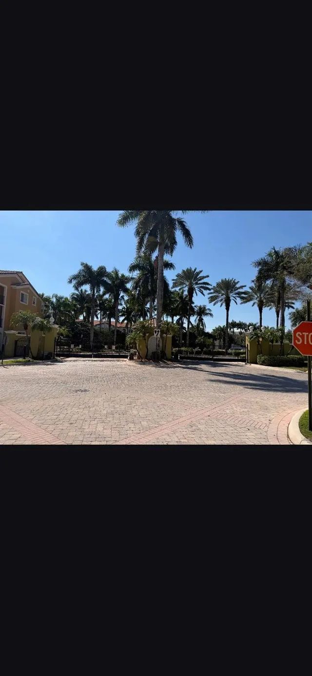 4 of 25 - 2090 W Preserve Way #206, Miramar, FL