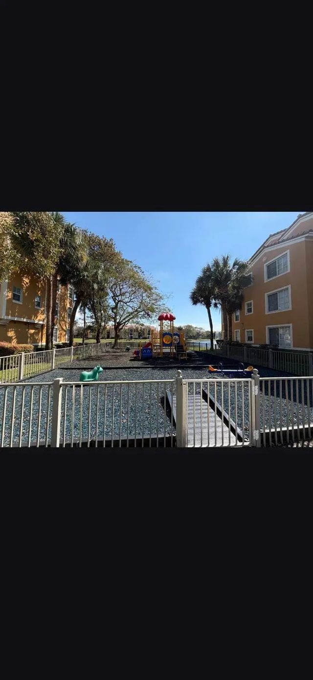 5 of 25 - 2090 W Preserve Way #206, Miramar, FL