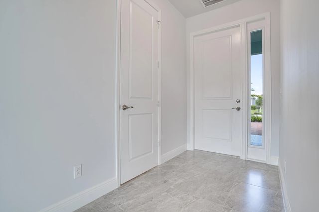 5 of 52 - 388 Sw Vista Lake Drive, Port St. Lucie, FL
