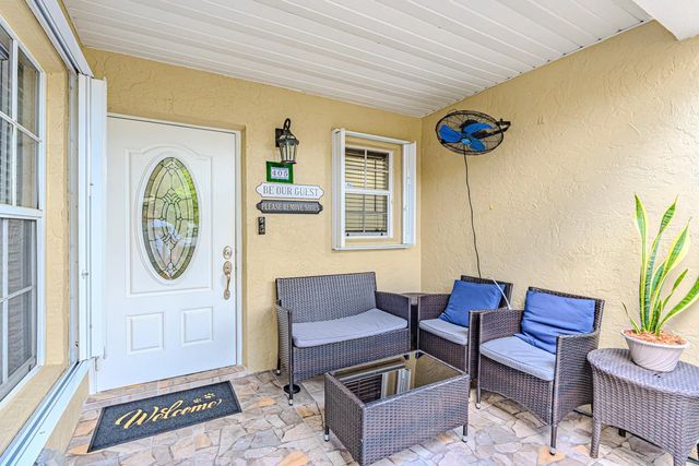 4 of 30 - 405 Maplewood Drive #405, Greenacres, FL