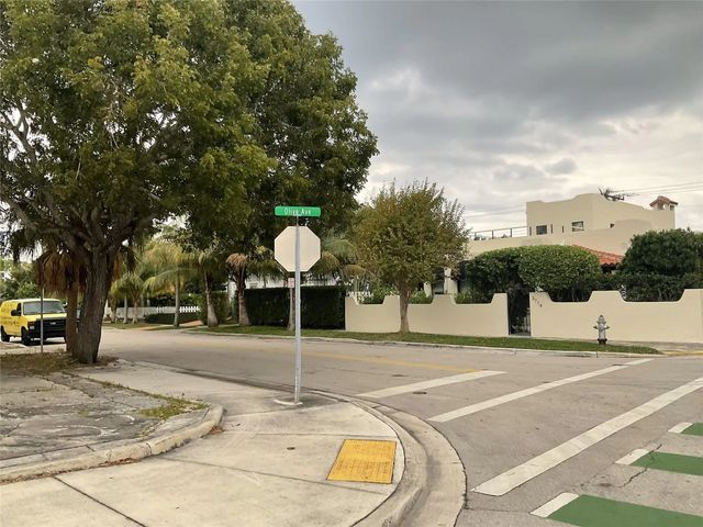 5 of 10 - 3712 S Olive Avenue, West Palm Beach, FL