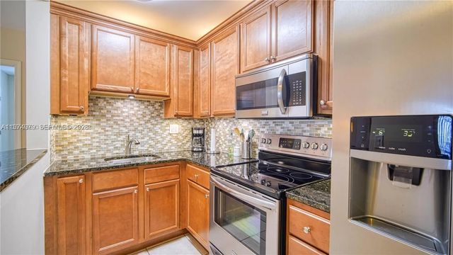 4 of 28 - 2900 Banyan Street #408, Fort Lauderdale, FL