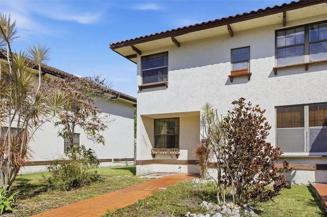 5 of 54 - 12253 Sw 16th Terrace #108-m, Miami, FL