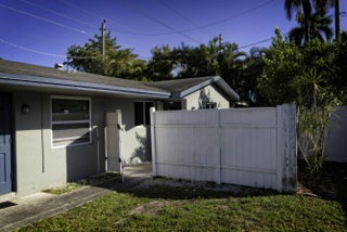 Photo of Listing #R11168055