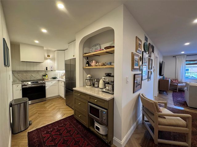 3 of 37 - 9 Ne 19th Court #211c, Wilton Manors, FL