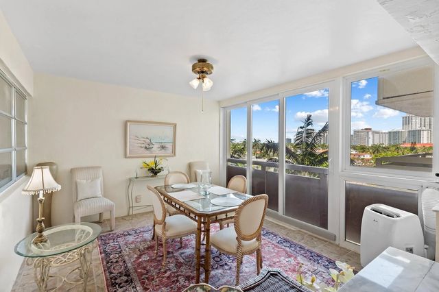 2 of 28 - 3200 Ne 36th Street #612, Fort Lauderdale, FL