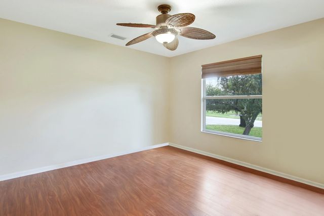 5 of 35 - 1198 Se Petunia Avenue, Port St. Lucie, FL