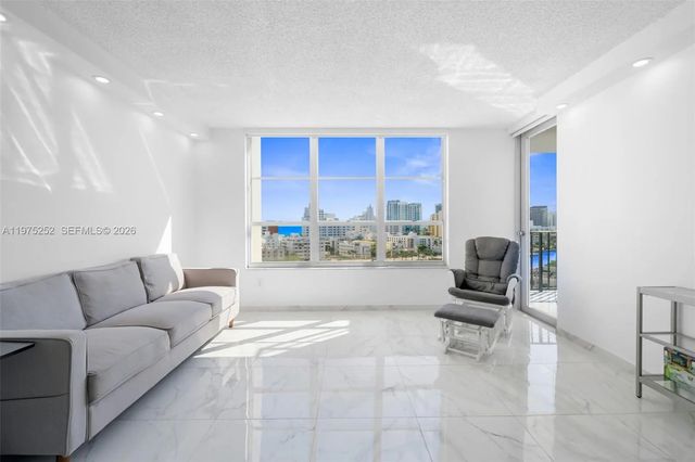 2 of 25 - 4101 Pine Tree Drive #919, Miami Beach, FL