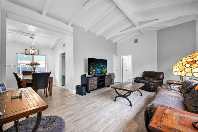 5 of 49 - 1021 Ne 82nd Terrace, Miami, FL