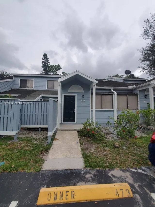 N/A, North Lauderdale