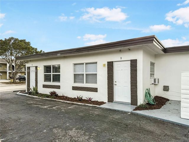 3 of 50 - 1625 S Federal Highway, Lake Worth, FL