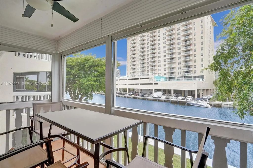 450 Paradise Isle Boulevard #204, Hallandale Beach