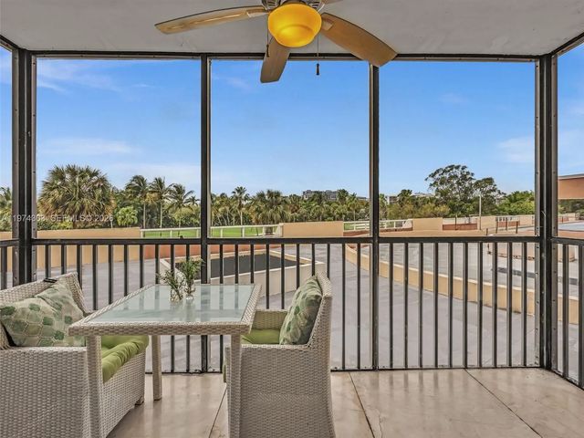 4 of 45 - 20335 W Country Club Drive #310, Aventura, FL