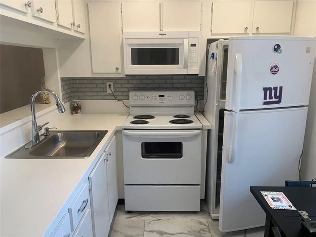 9081 Lime Bay Boulevard #214, Tamarac