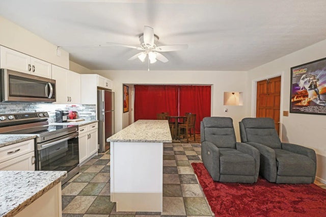 Photo of Listing #R11168152