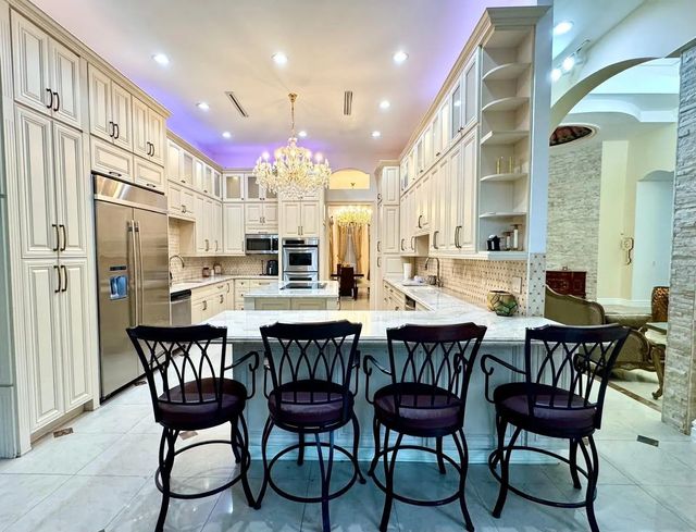 2 of 32 - 5981 Sw 37th Terrace, Fort Lauderdale, FL