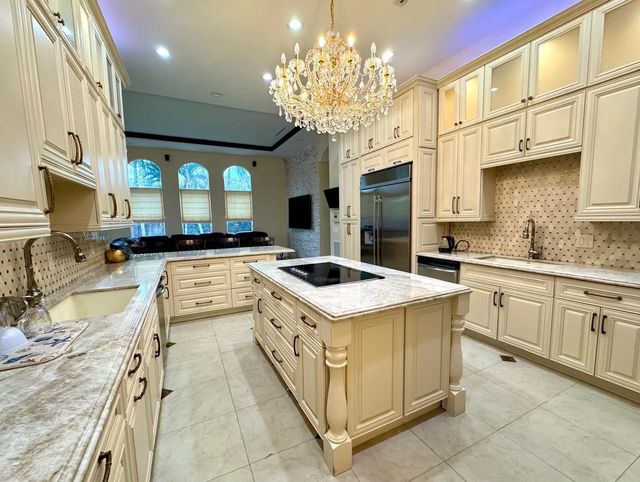 4 of 32 - 5981 Sw 37th Terrace, Fort Lauderdale, FL