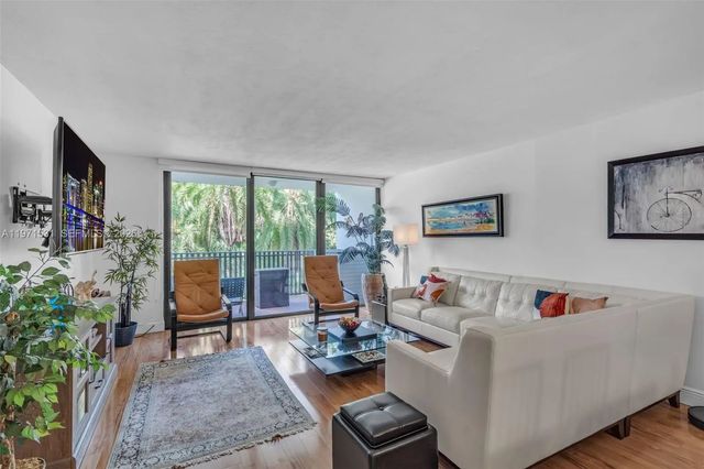 4 of 20 - 100 Ocean Lane Drive #301, Key Biscayne, FL
