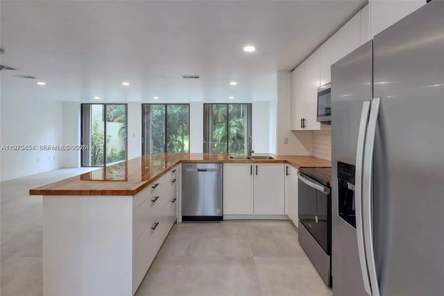 5 of 25 - 3905 Adra Avenue #j-46b, Doral, FL