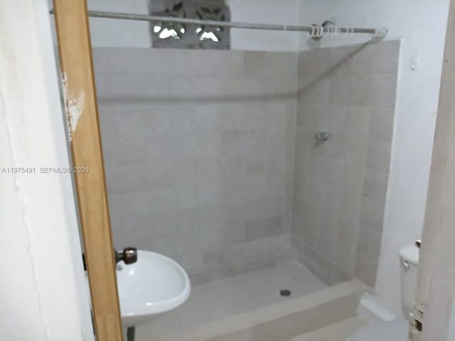 5 of 21 - 4150 Santa Clara, , 
