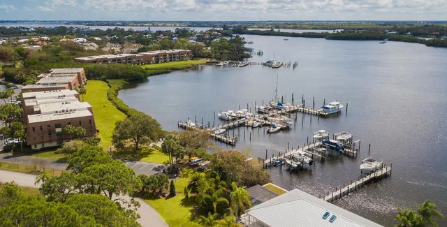 5 of 37 - 3100 Se Pruitt Road #h-104, Port St. Lucie, FL