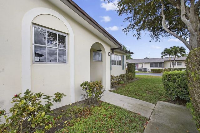 2 of 47 - 2960 Ashley Drive E #d, West Palm Beach, FL