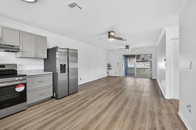 5 of 47 - 2960 Ashley Drive E #d, West Palm Beach, FL