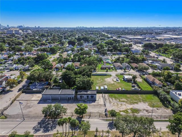 3100 Nw 62nd Street, Miami