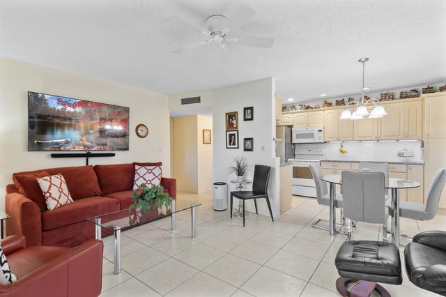 5180 E Sabal Palm Boulevard #234, Tamarac