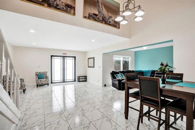 3 of 35 - 3541 Nw 95th Terrace #202, Sunrise, FL