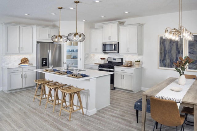 Photo of Listing #F10555903