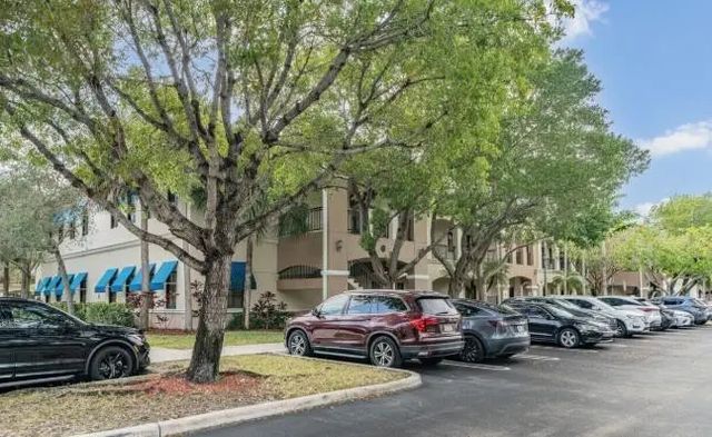 7451 Wiles Road, Coral Springs