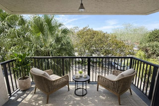 4 of 15 - 6601 Sw 116th Court #402, Miami, FL
