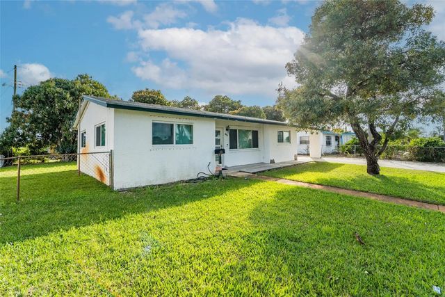 3 of 43 - 241 W 20th Street, Riviera Beach, FL