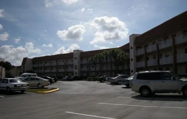 2 of 22 - 8040 N Sunrise Lakes Drive #303, Fort Lauderdale, FL