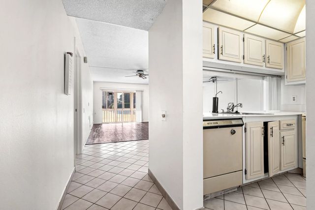 3 of 11 - 4602 Martinique Way #e1, Coconut Creek, FL