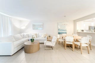 Photo of Listing #R11168341