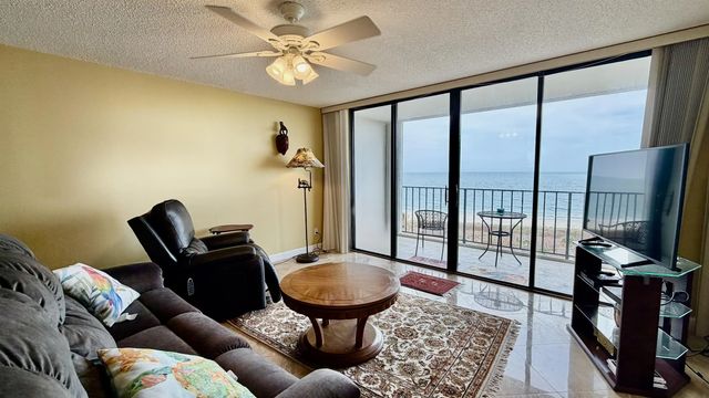 4 of 31 - 5055 N Highway A1a #903, Hutchinson Island, FL