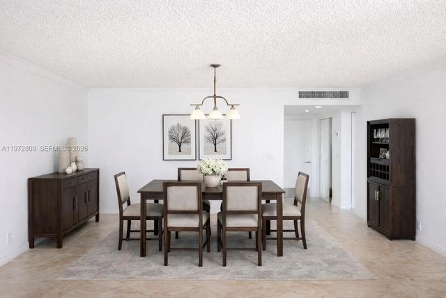 5 of 27 - 3180 S Ocean Drive #1418, Hallandale Beach, FL