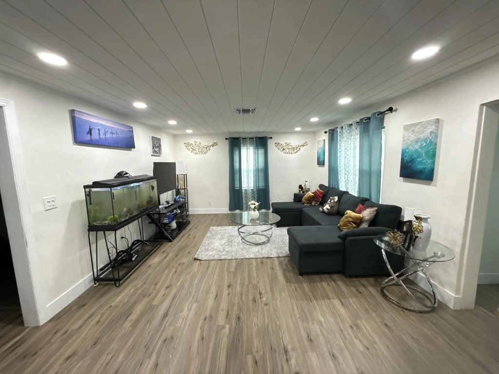 4596 Old Military Trail, West Palm Beach