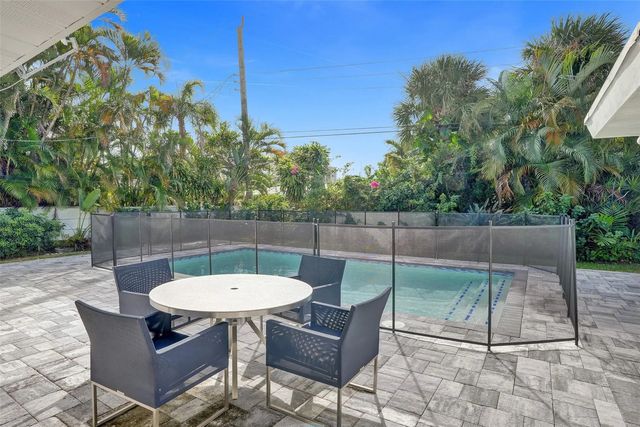 2 of 67 - 260 Allenwood Drive, Lauderdale-By-The-Sea, FL