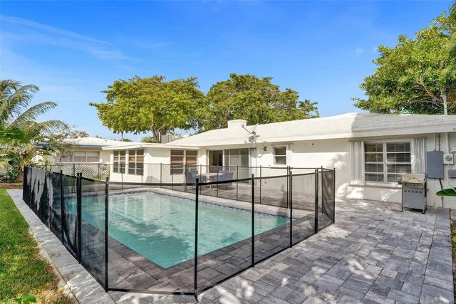 3 of 67 - 260 Allenwood Drive, Lauderdale-By-The-Sea, FL