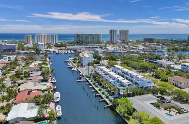 2 of 32 - 2743 Ne 1st Street, Pompano Beach, FL