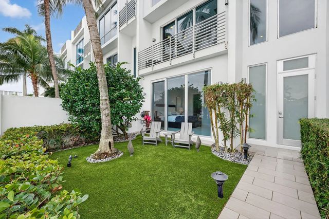 5 of 32 - 2743 Ne 1st Street, Pompano Beach, FL