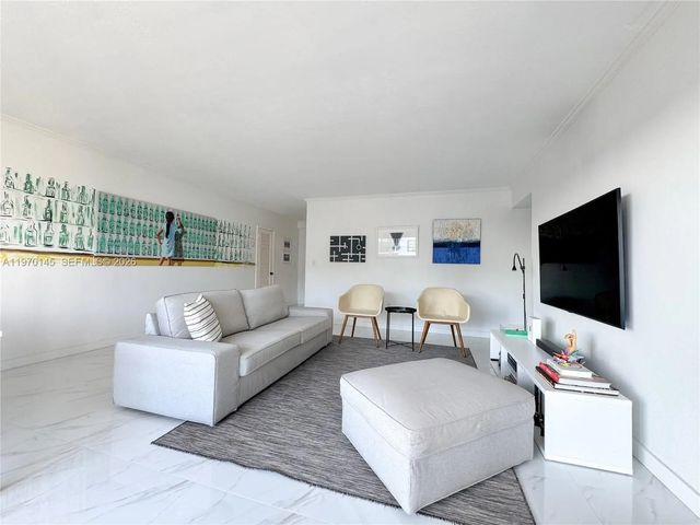 5 of 28 - 555 Crandon Boulevard #82, Key Biscayne, FL