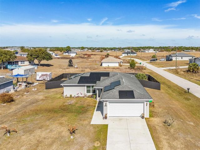 5 of 25 - 9032 Meadow Circle, LaBelle, FL