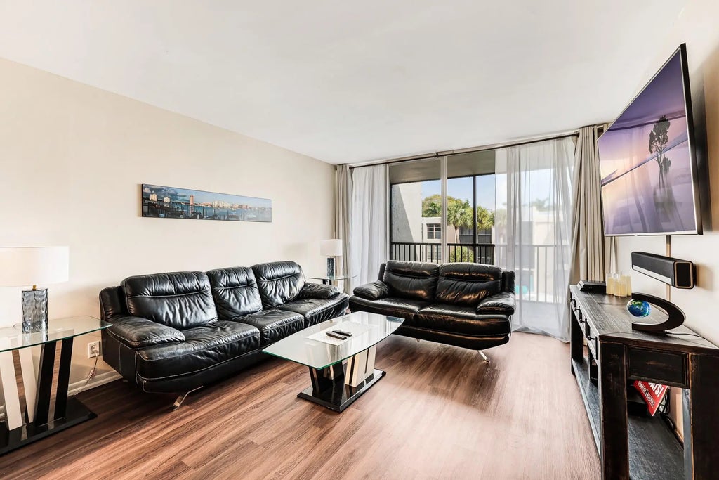 6 Royal Palm Way #303, Boca Raton